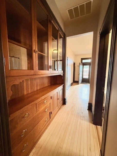 2528 W Iowa St