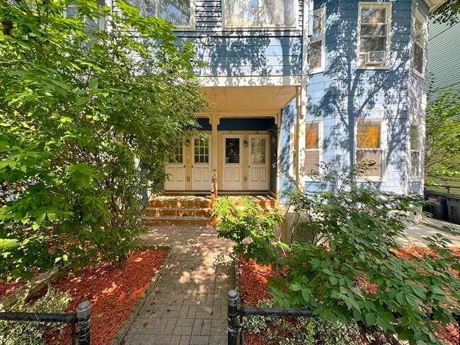 Photo - 25 Rossmore St Unit 25H