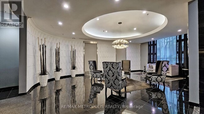 Photo - 7 Carlton St. Unit 915