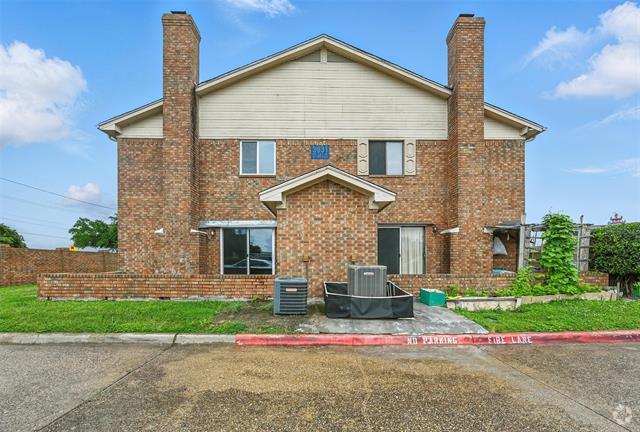 Building Photo - 3931 N Garland Ave Unit 4 Rental