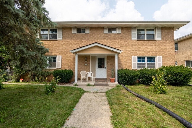 Building Photo - 7712 W Morgan Ave