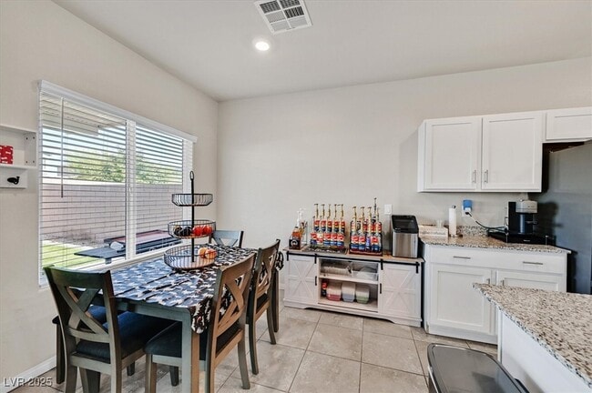 Photo - 7807 Rachelis St