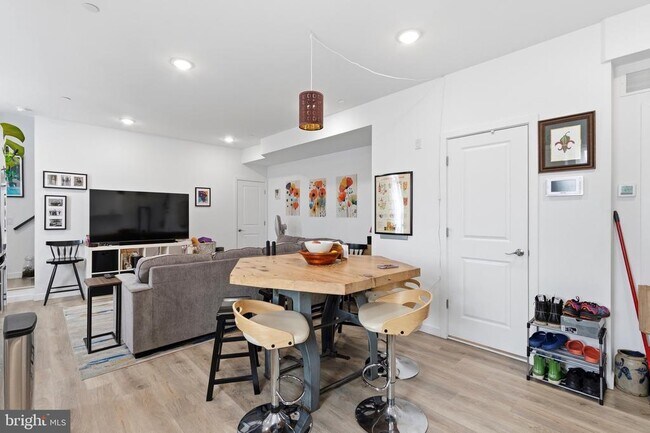 Photo - 2400 Germantown Ave Unit 1