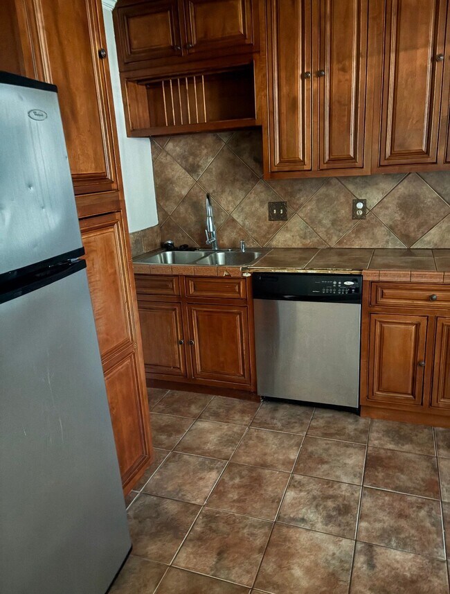 Photo - 310 Ella St