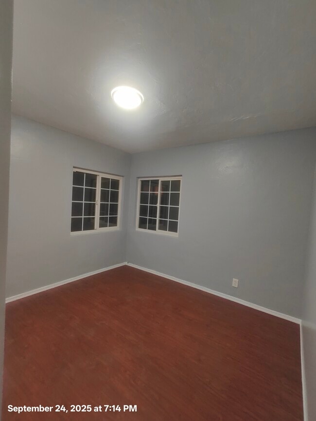 Photo - 3319 Roseview Ave Unidad 1/2