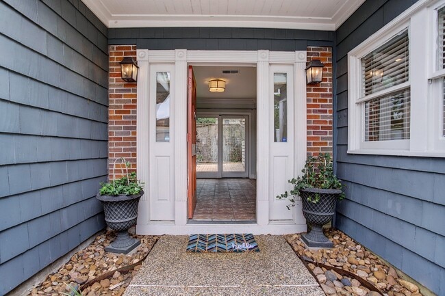 Photo - 2228 Addison Rd