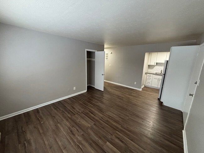 Photo - Robin's Nest Apartments