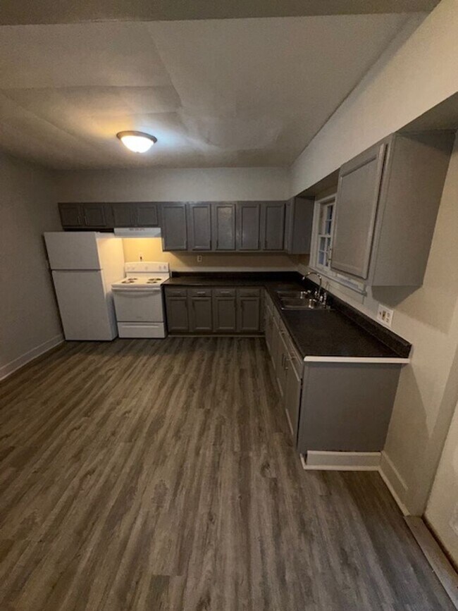 Photo - 511 S Evans Ave