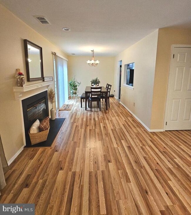 Photo - 17 Exeter Ct