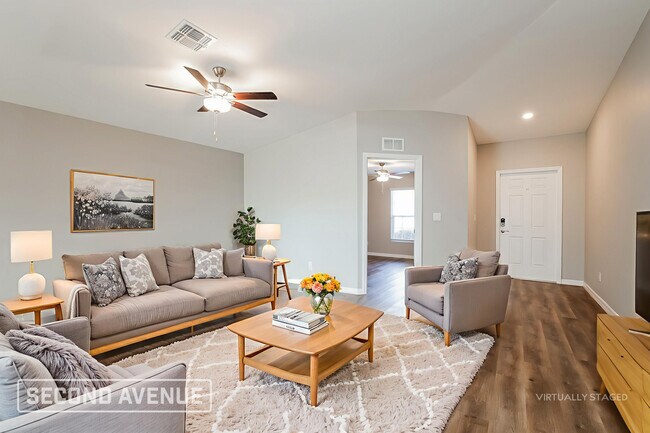 Photo - 230 Malden Ave S