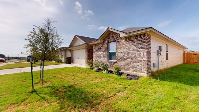 Photo - 1212 Rolling Thunder Dr