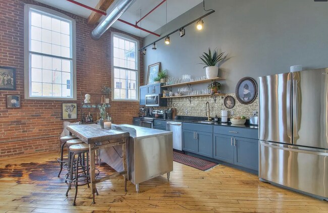 Photo - 1400 Rosa L Parks Blvd Unidad #218 Rental