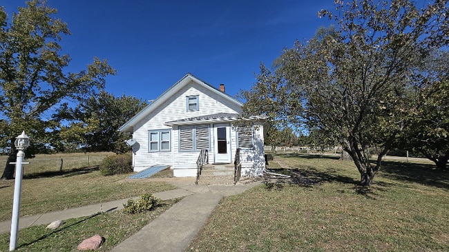 Photo - 2327 N 1500 Rd