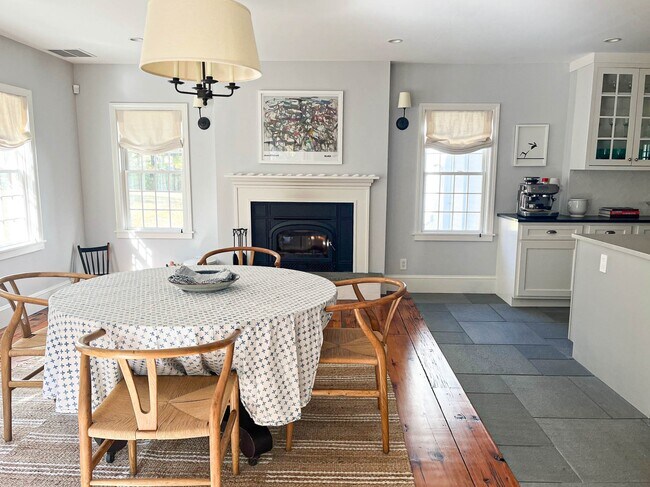 Photo - 85 Gellert Rd