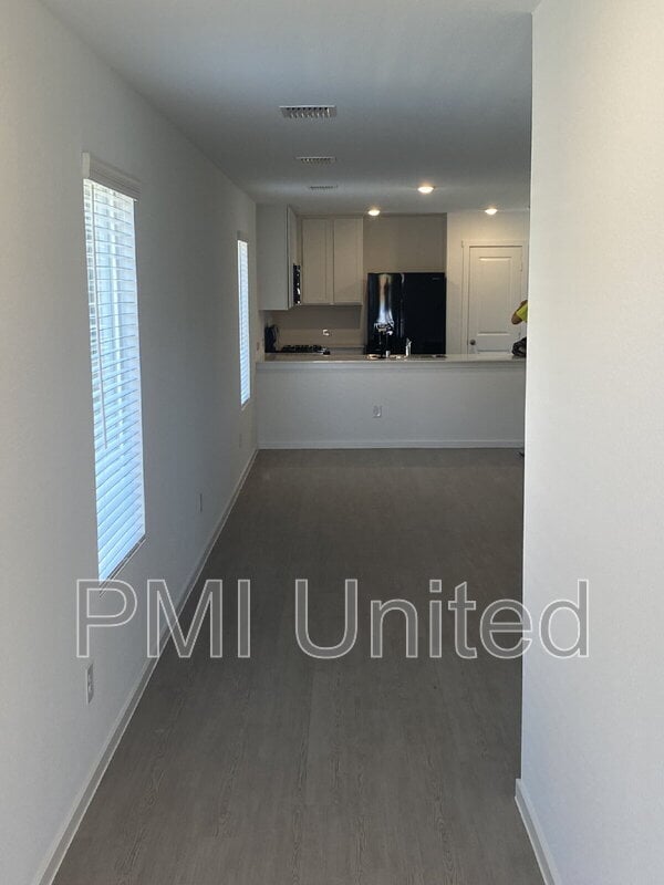 Photo - 2015 Sulky Ln