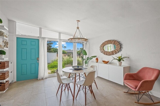 Photo - 2/2 luxury pool home in Sarasota, unfurnished annual rental