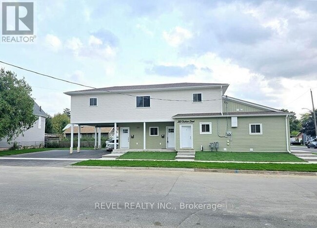 Photo - 289 Chatham St
