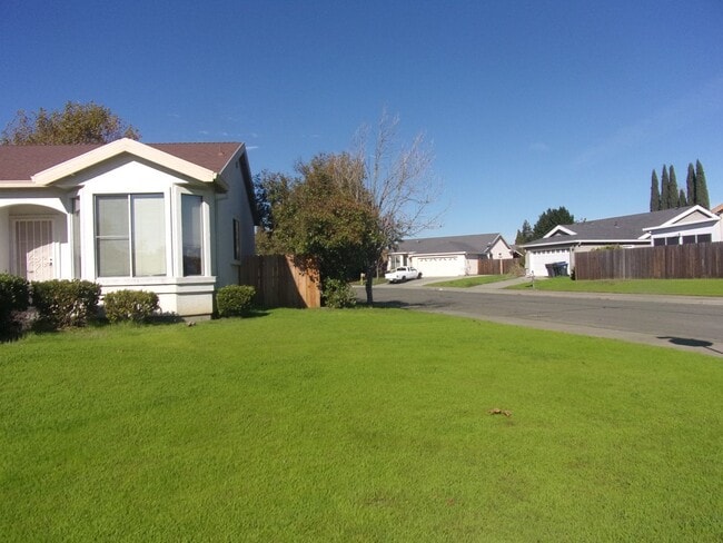 Photo - 1609 Paseo Flores Dr