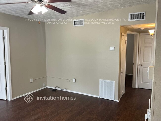 Photo - 9248 83rd St N