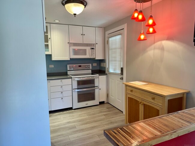 Photo - 46 Hoskins Rd