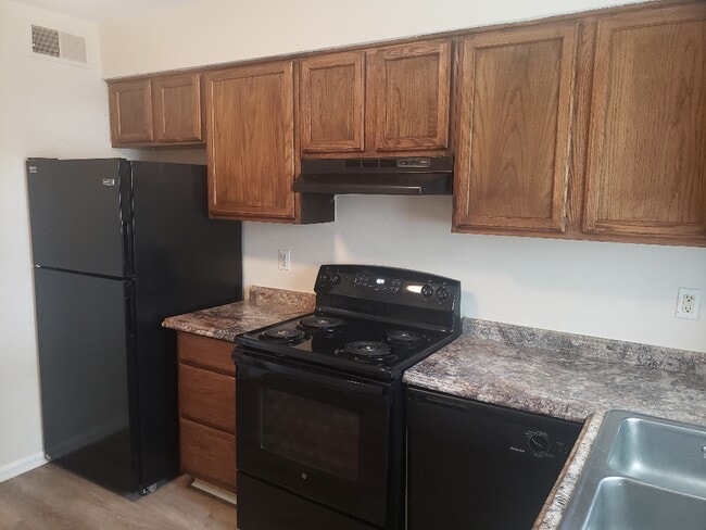 Photo - 5808 Hunting Ridge Ln