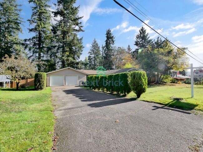 Building Photo - Charming Wilburton Home in the Heart of Bellevue