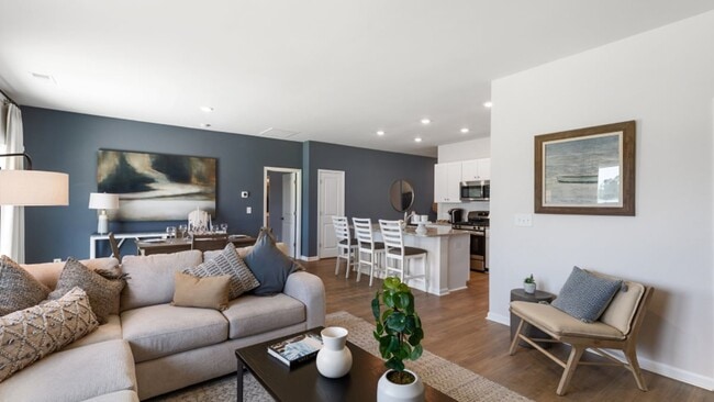 Photo - 883 Long Bch Lp