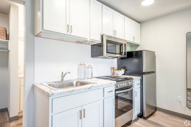 Photo - Sandburg Studios