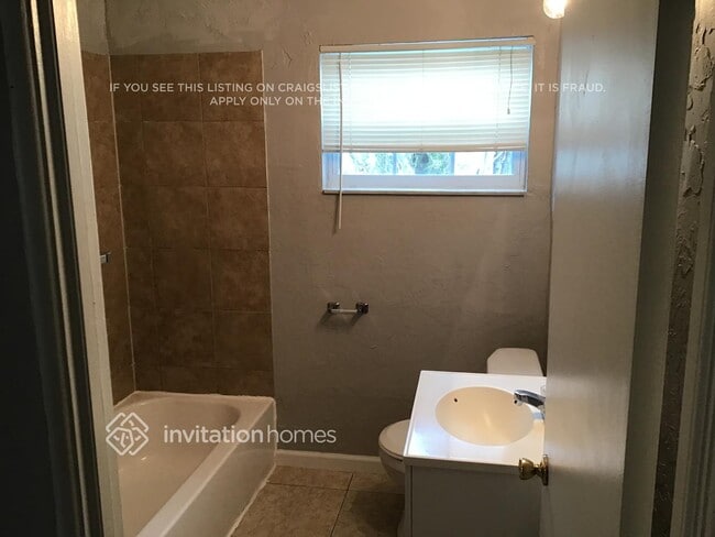 Photo - 4059 28th Ave N