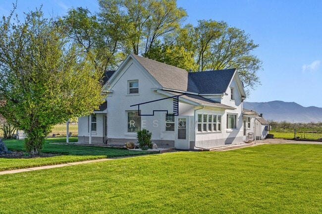 Building Photo - 1608 S 4700 W