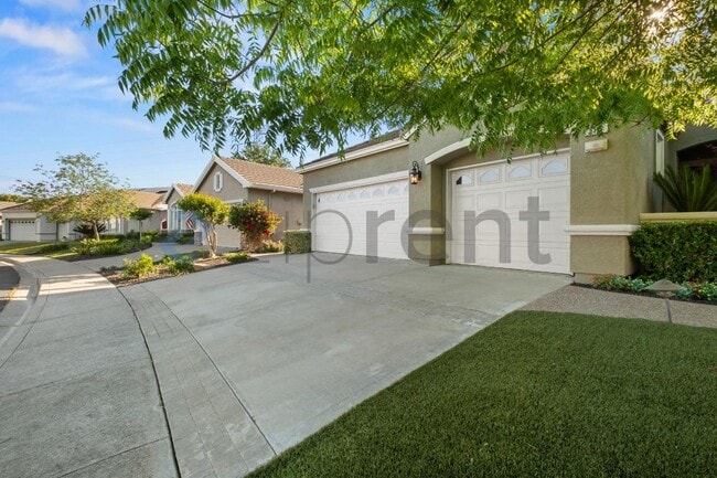 Photo - 316 Burr Knot Way