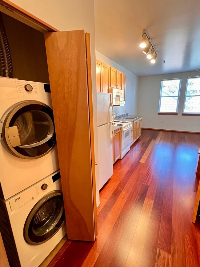 Photo - 3535 S Corbett Ave Unit 303