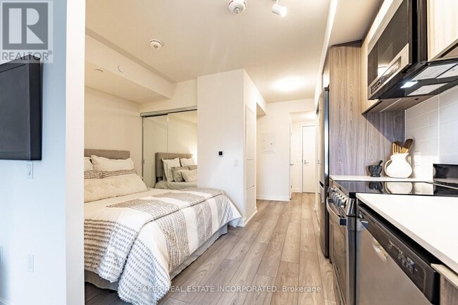 Photo - 223 Redpath Ave Unité 3312