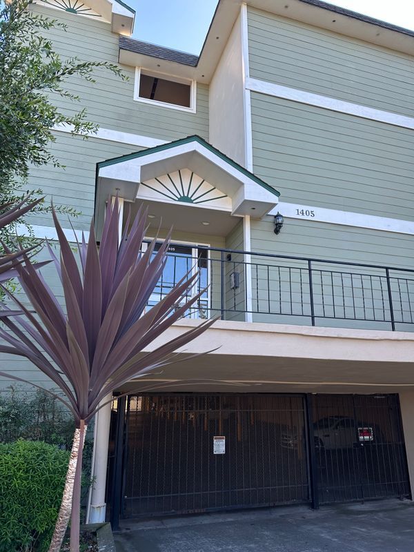 Photo - 1405 Oak Grove Ave Unit 106