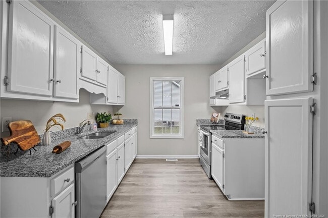 Photo - 1421 Matilda Ct