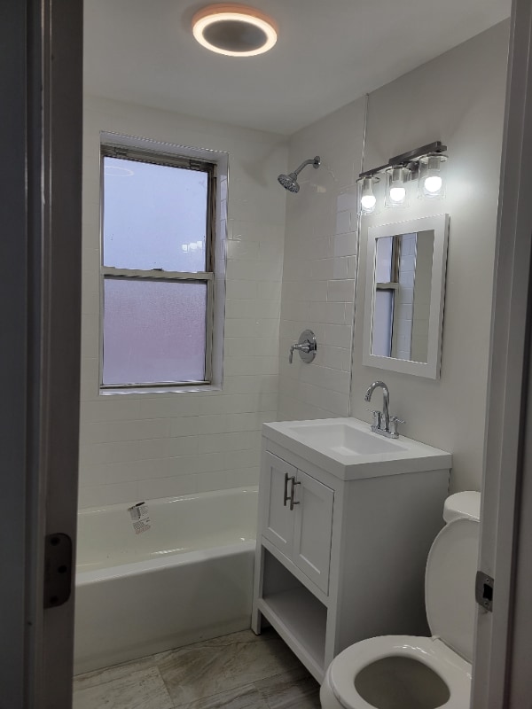 Photo - 8143 S Evans Ave