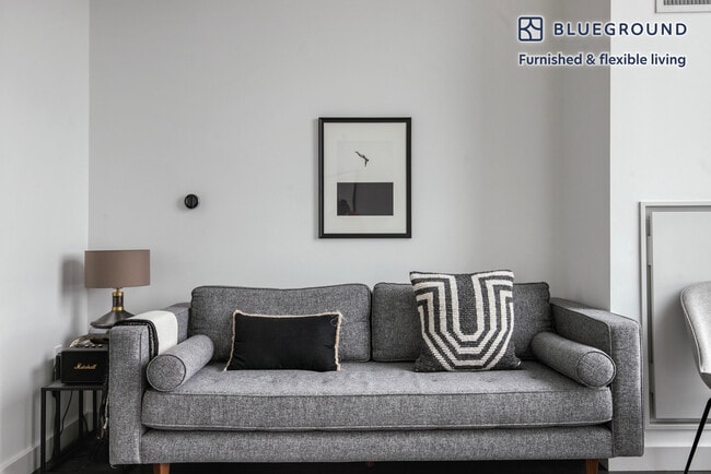 Photo - 10 New St Unidad FL2-ID1054