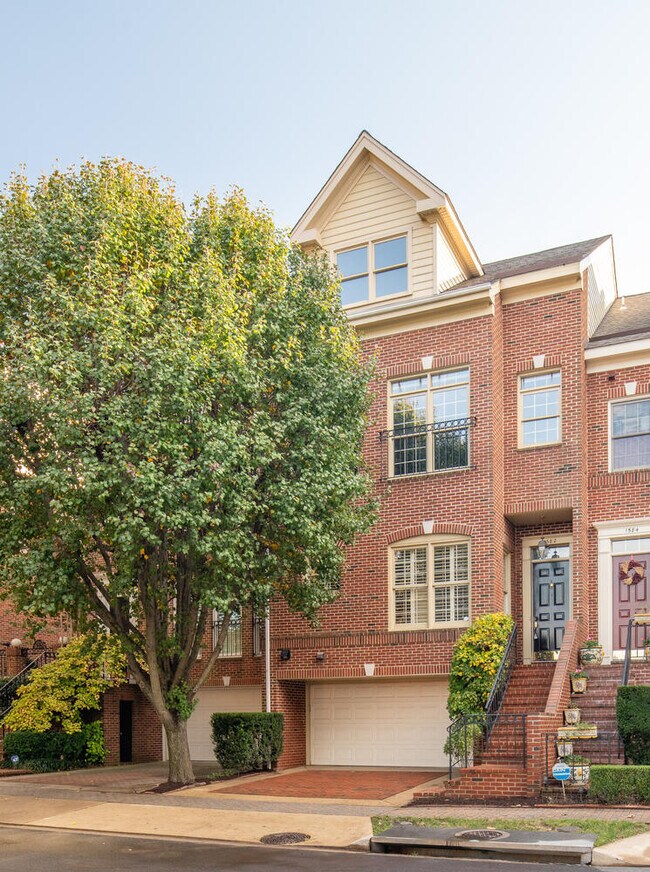 Luxury Apartments For Rent In Arlington Va Forrent Com