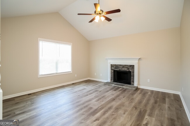 Photo - 83 Greatwood Dr