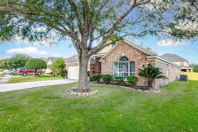 Photo - 15806 Land View Dr