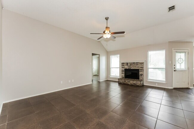 Photo - 706 Valleycreek Rd