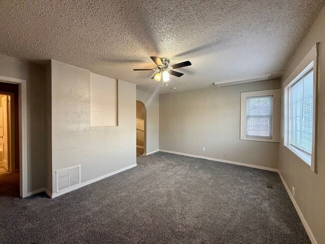 Photo - 713 S Oliver Ave