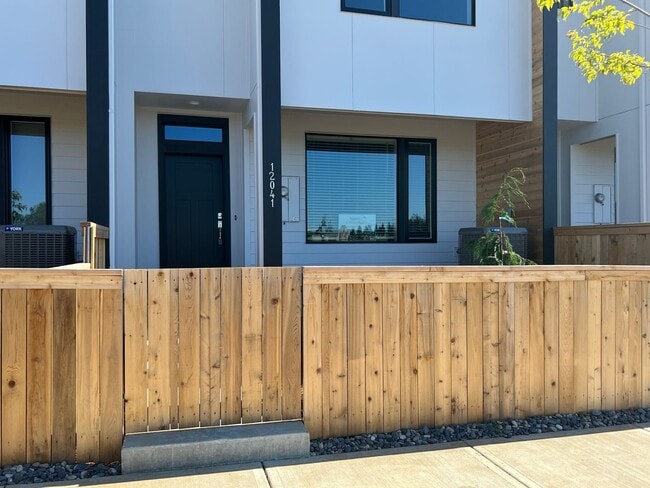 Photo - Beautiful, Newer Townhome!  Walking distance to many amenities.