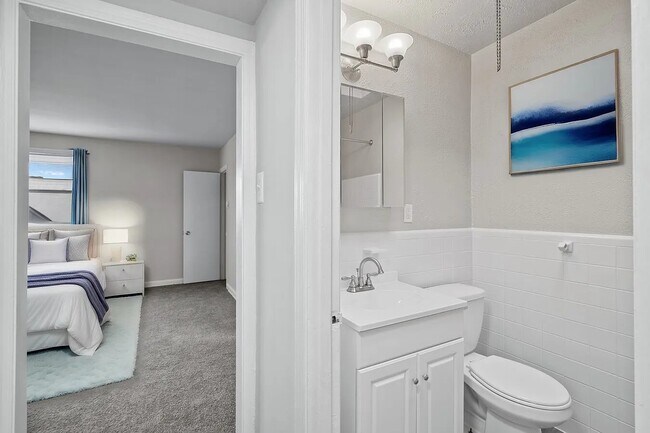 Photo - 7901 Roosevelt Blvd Unit B02