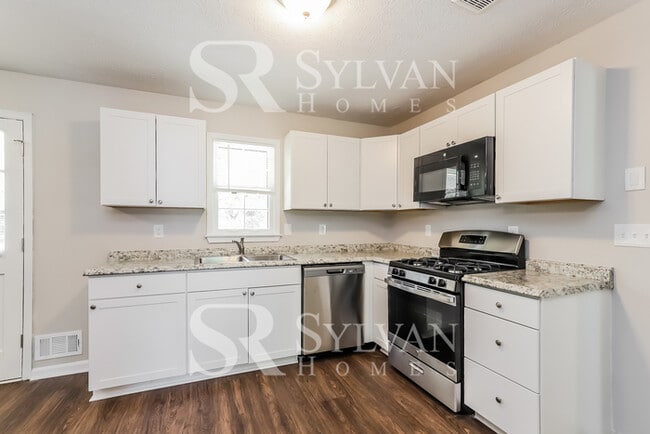 Photo - 4820 Oak Grove Dr