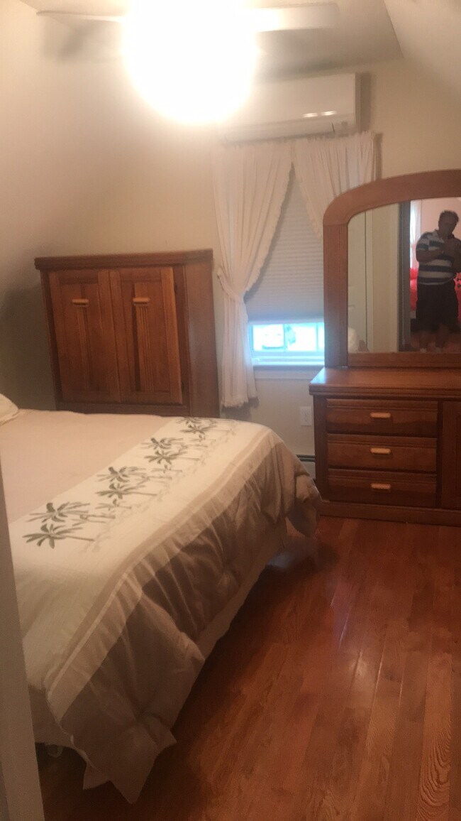 Photo - 57 Oakwood Rd