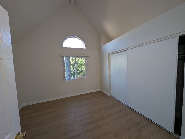 Photo - 14257 Friar St