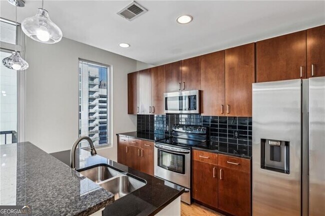 Photo - 44 Peachtree Pl NW Unit 1828
