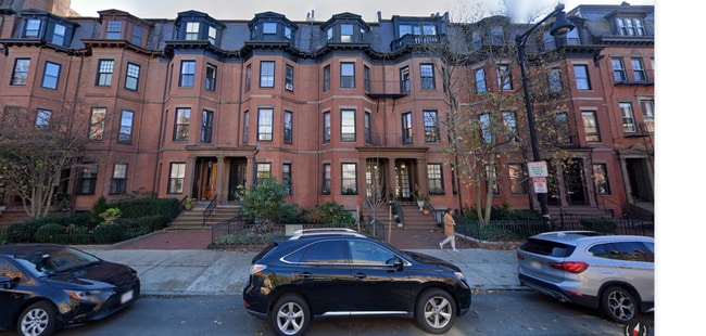 389 Beacon St
