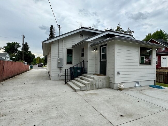 Beautiful Furnished Home in Downtown CDA - Beautiful Furnished Home in Downtown CDA